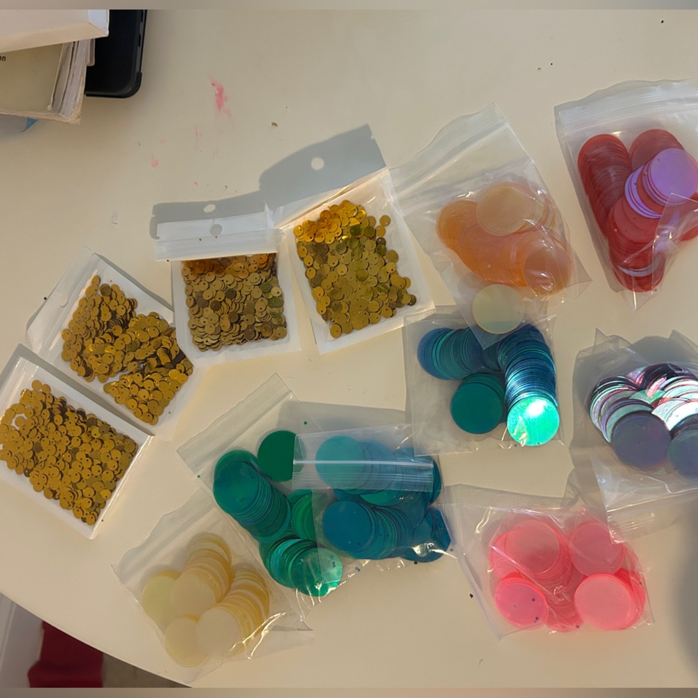 Assorted sequins round flat